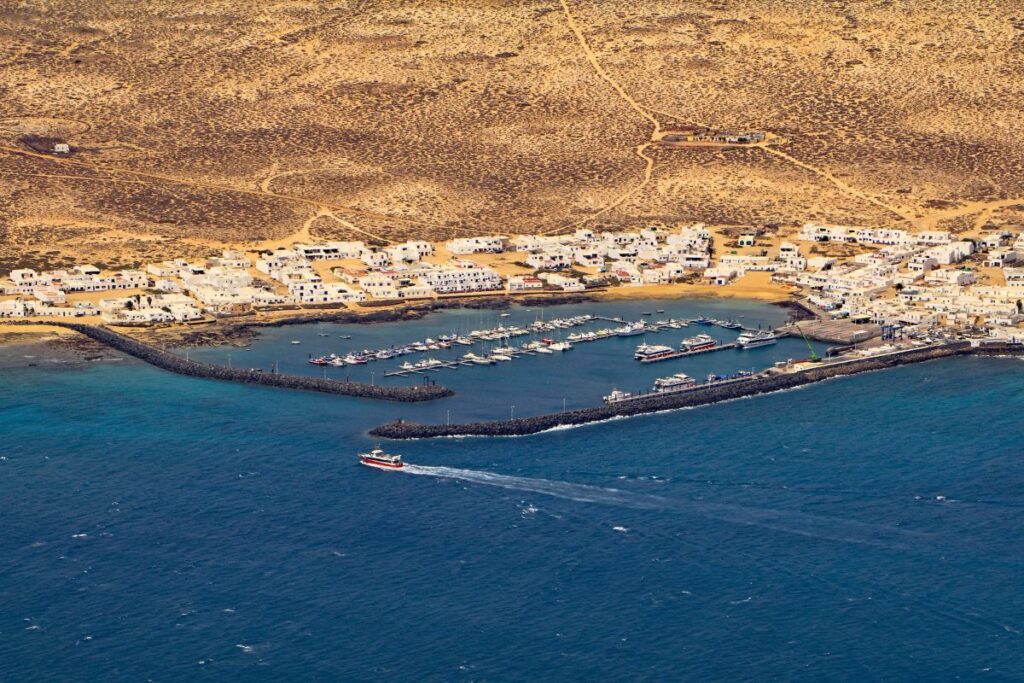 ¿Cuál es la mejor época para visitar La Graciosa? Descubre los mejores meses para disfrutar de esta encantadora isla