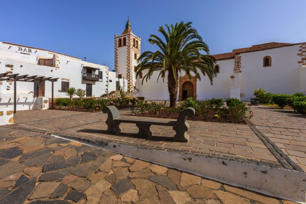 Betancuria: Descubre la belleza y encanto de este histórico municipio canario