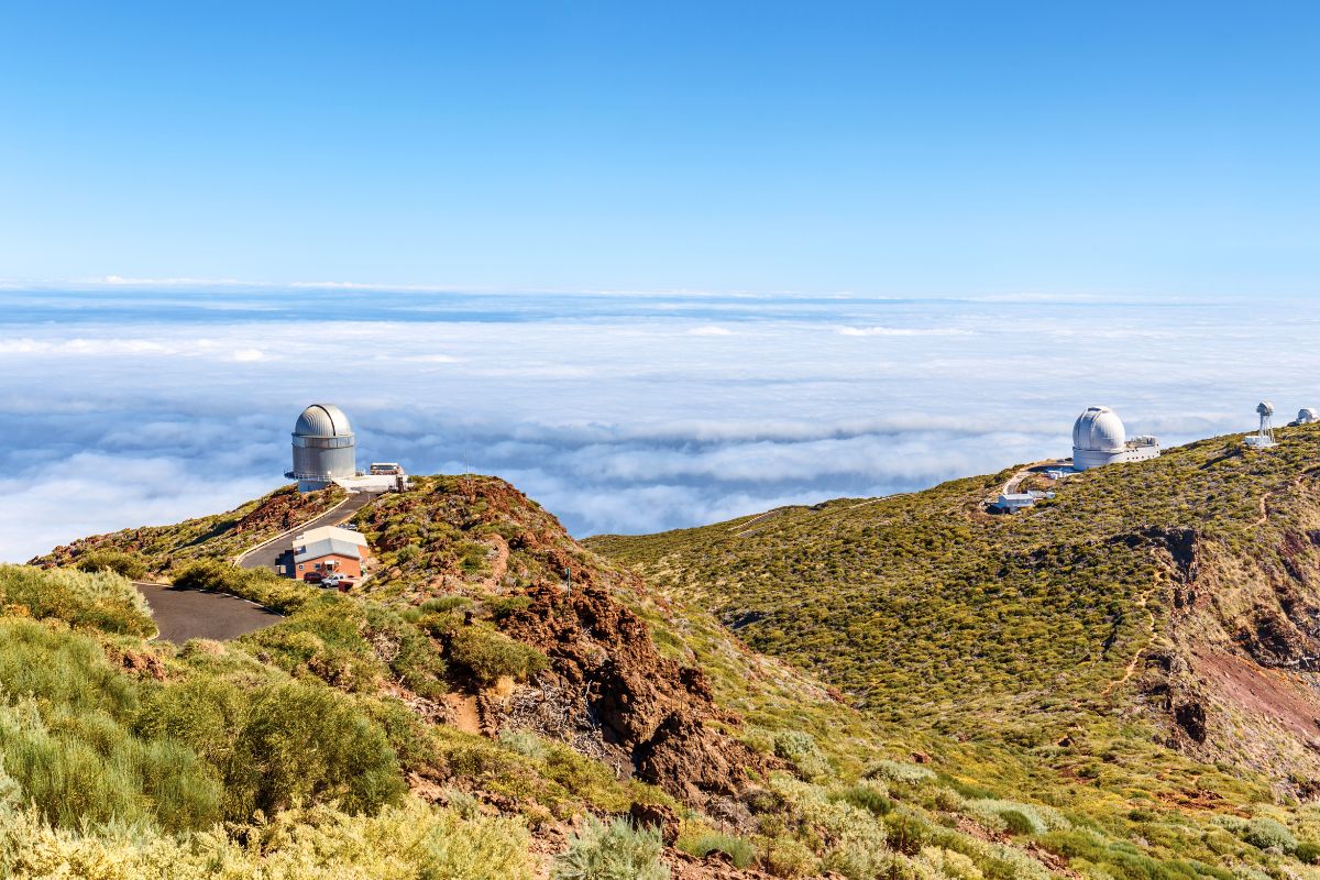 El Observatorio del Roque de los Muchachos: Explorando el Universo desde La Palma