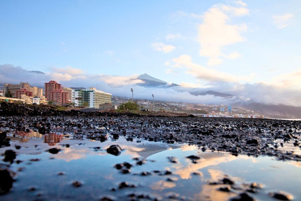 Puerto de la Cruz: Descubre Tenerife en su Esencia 🌴🏖️